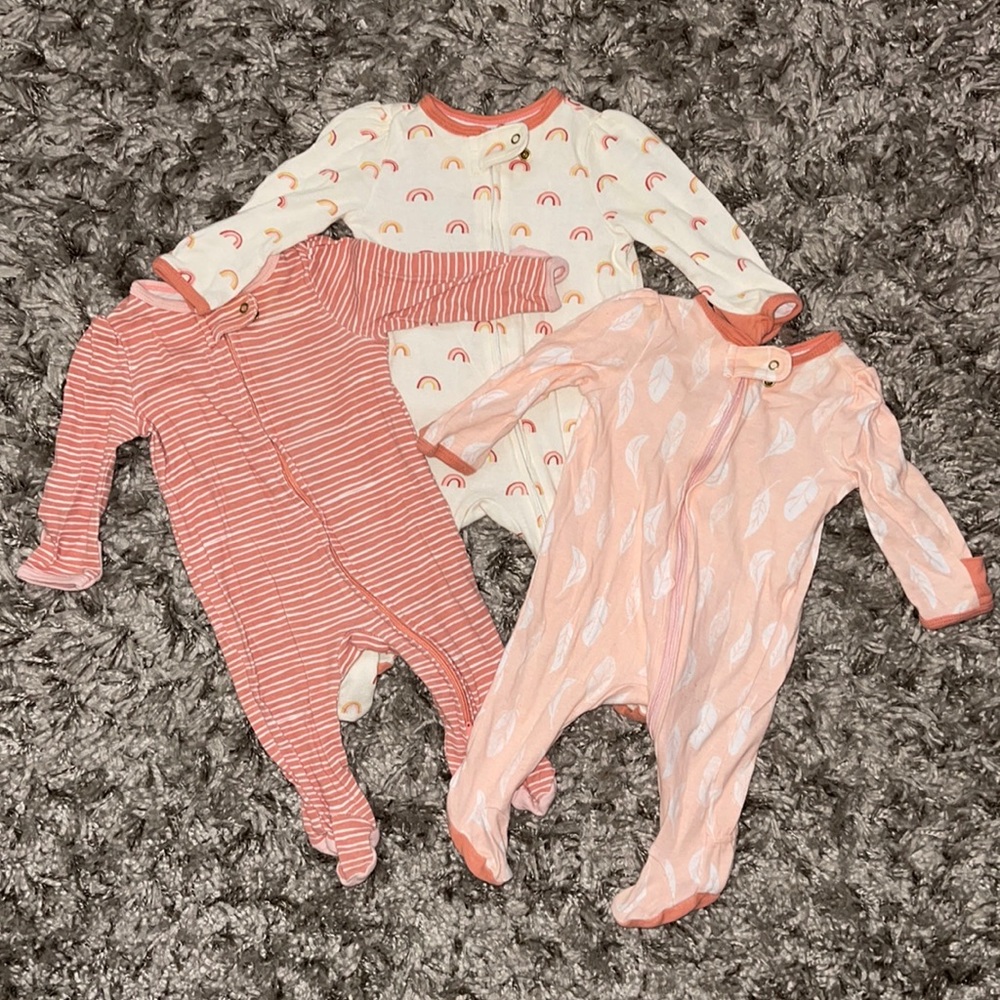 Gently used cloud island 3 park onesies 🌈 💗